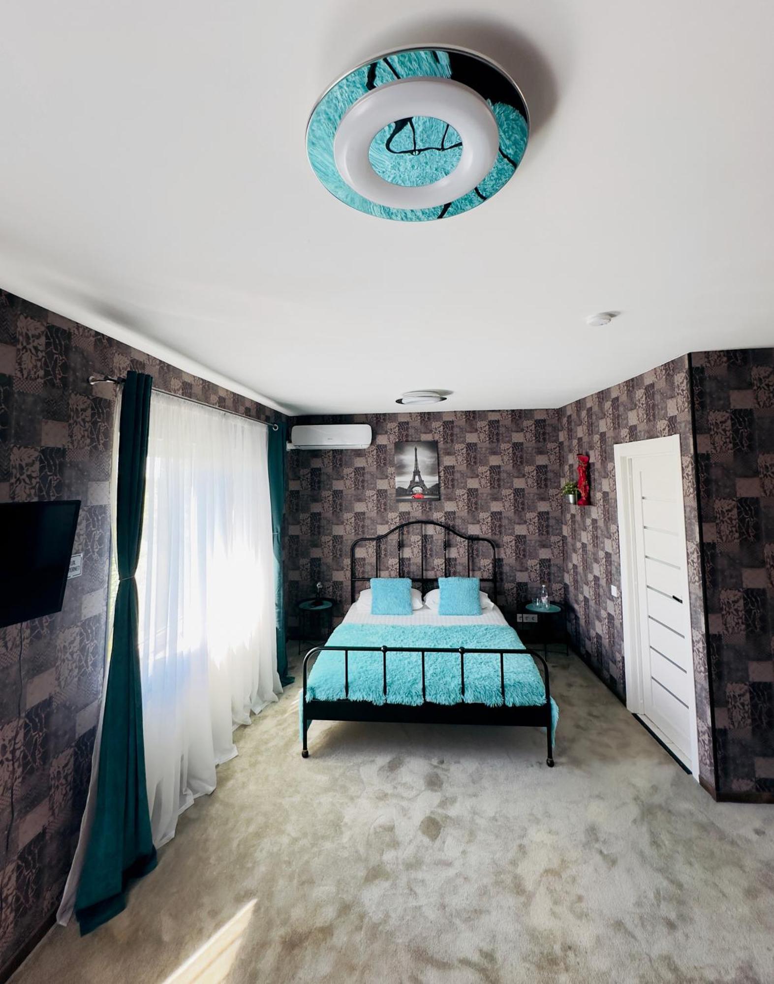 Very Bad Hootel Kaunas Ngoại thất bức ảnh