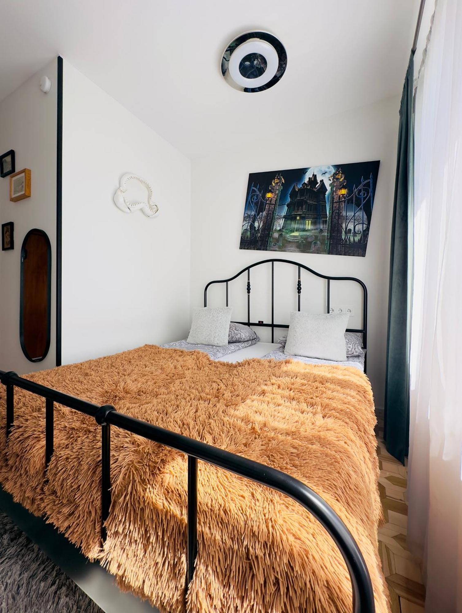 Very Bad Hootel Kaunas Ngoại thất bức ảnh